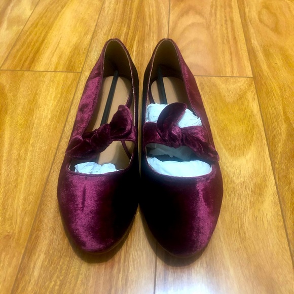 Velvet burgundy bow flats - Picture 2 of 4